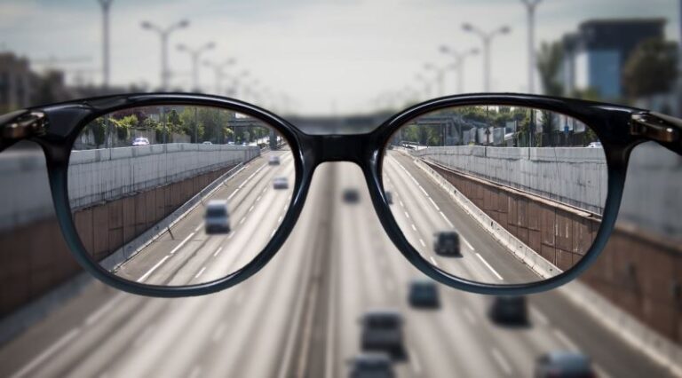 astigmat-icin-gozluk-secimi